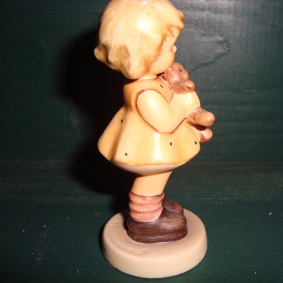 Hummel My Best Friend 20049/A 1997 First Issue Girl with Teddy Bear - Picture 4 of 8